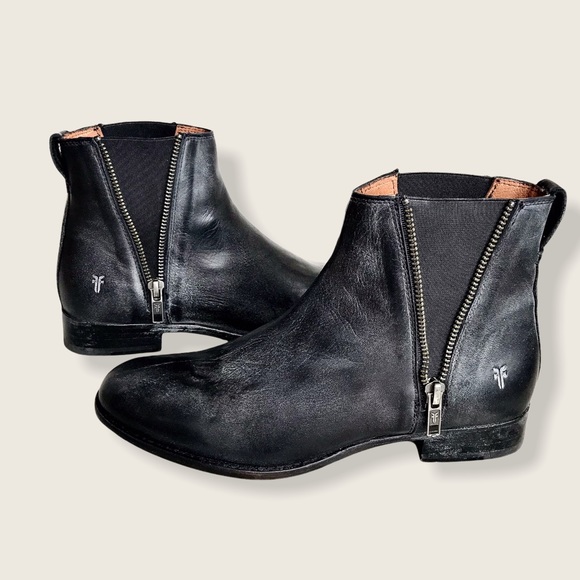 Frye Carly Zip Black Leather Chelsea Ankle Booties - Picture 9 of 16